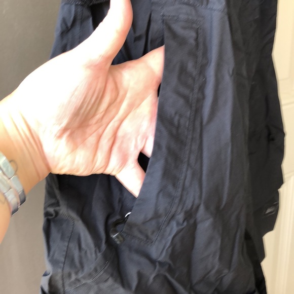 SOLD 🙌🏼 REI Hooded Raincoat Sz S - Picture 4 of 15